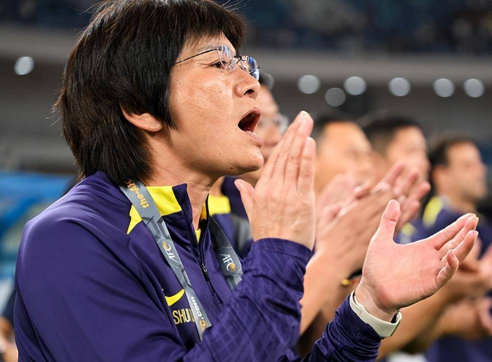 包含上海申鑫队在比赛中逆袭,赢得胜利的词条 包含上海申鑫队在比赛中逆袭,赢得胜利的词条